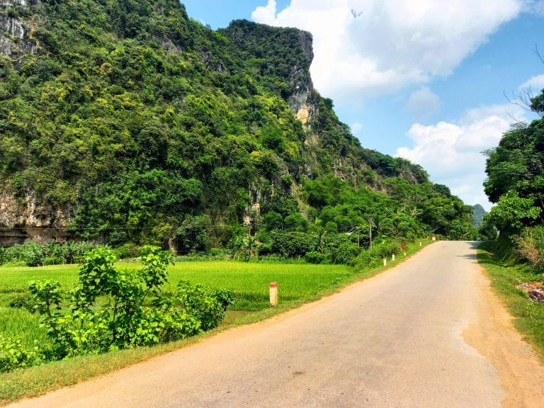 Limestone Loops | Motorbike Guide