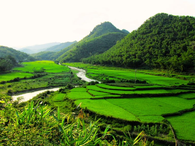 Limestone Loops | Motorbike Guide