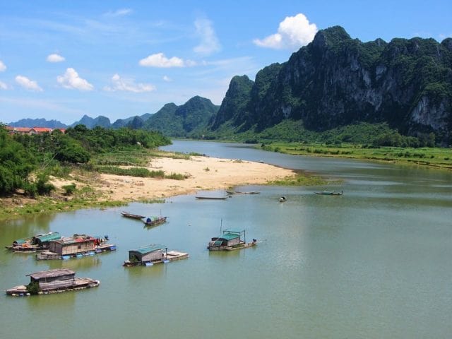 Phong Nha by Motorbike: 5 Routes & Loops