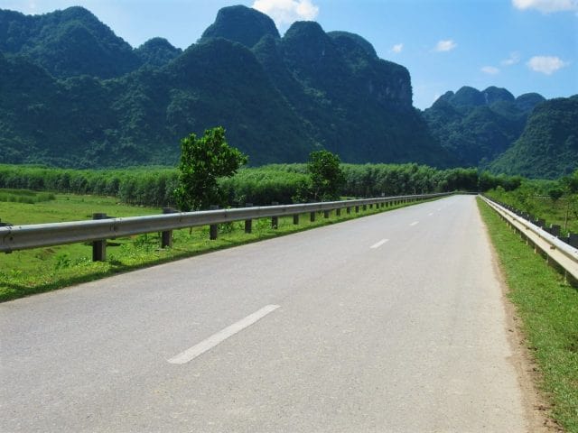 Phong Nha by Motorbike: 5 Routes & Loops