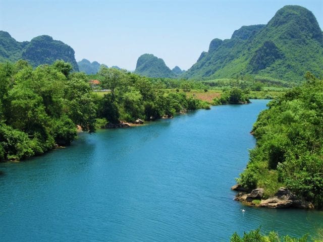 Phong Nha by Motorbike: 5 Routes & Loops