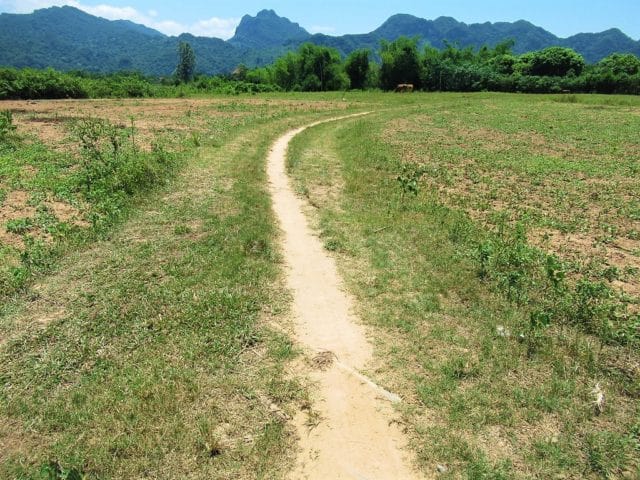Phong Nha by Motorbike: 5 Routes & Loops