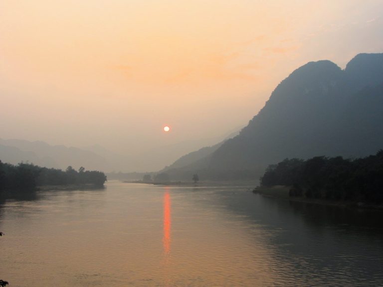 Limestone Loops | Motorbike Guide