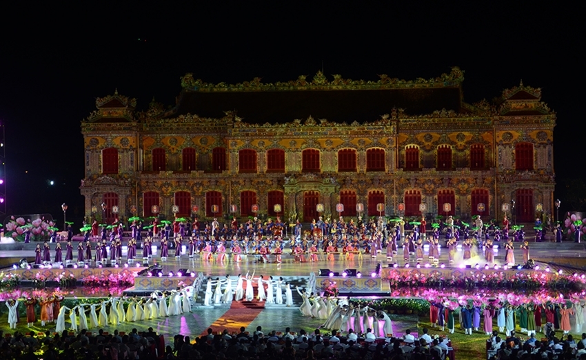 motorbike trip in Hue