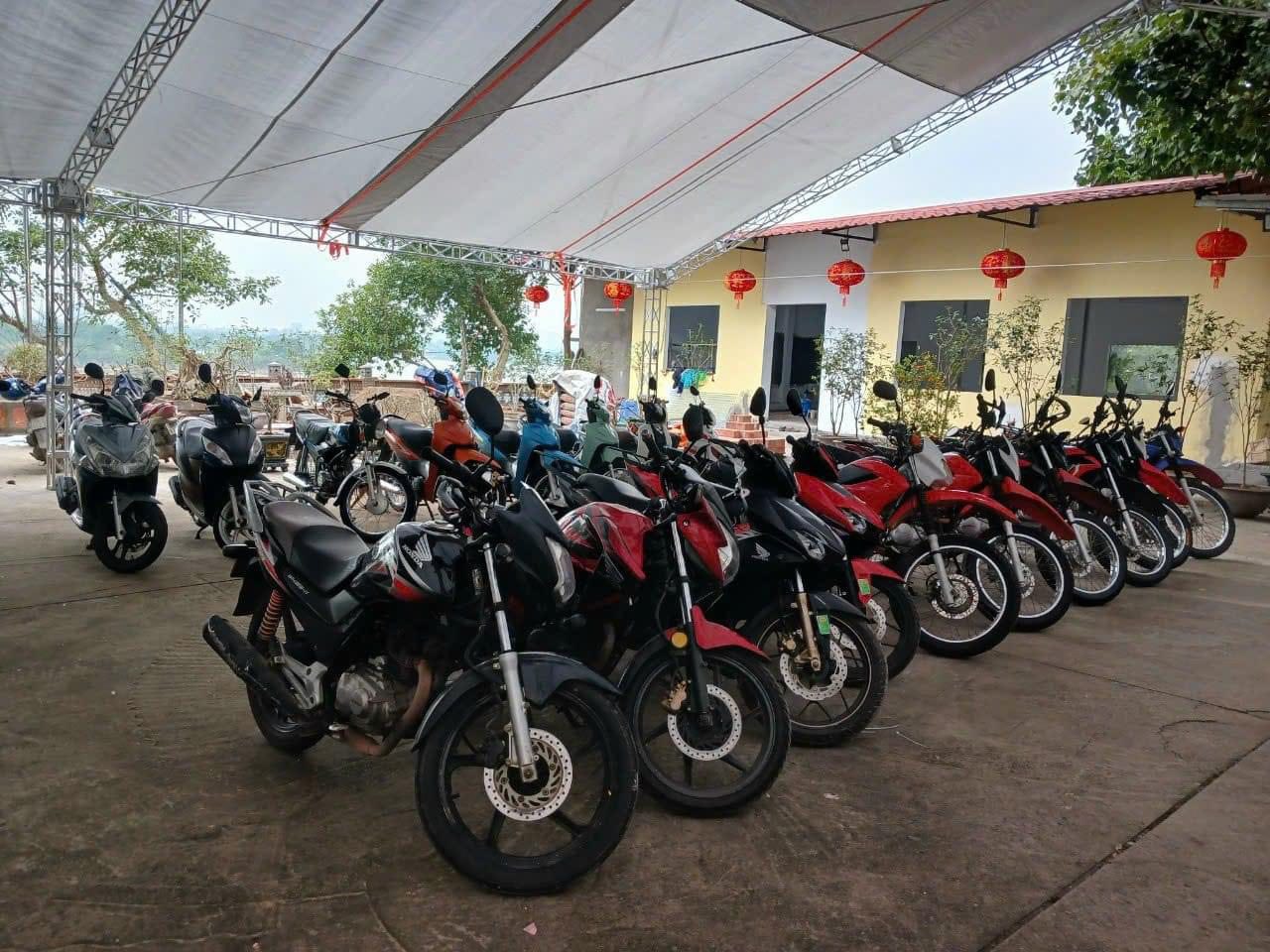 Motorcycle Touring: A Journey of Freedom for Beginners