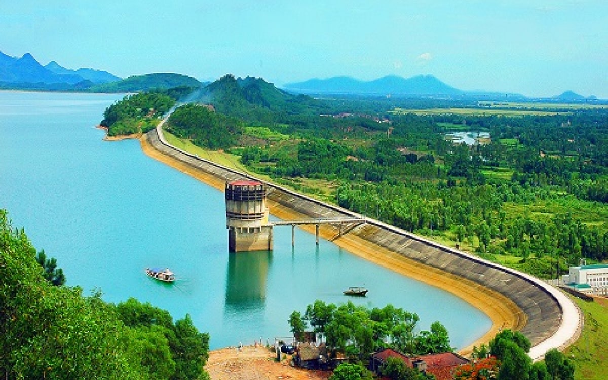 Ha Tinh Adventure Ride – The Land of Lao Winds, Blue Seas, and Majestic Mountains