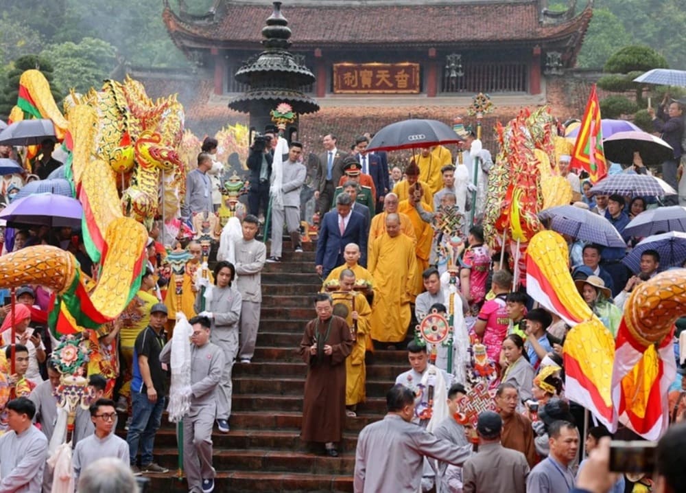 Discover Vietnam’s Famous Festivals On A Motorbike Adventure