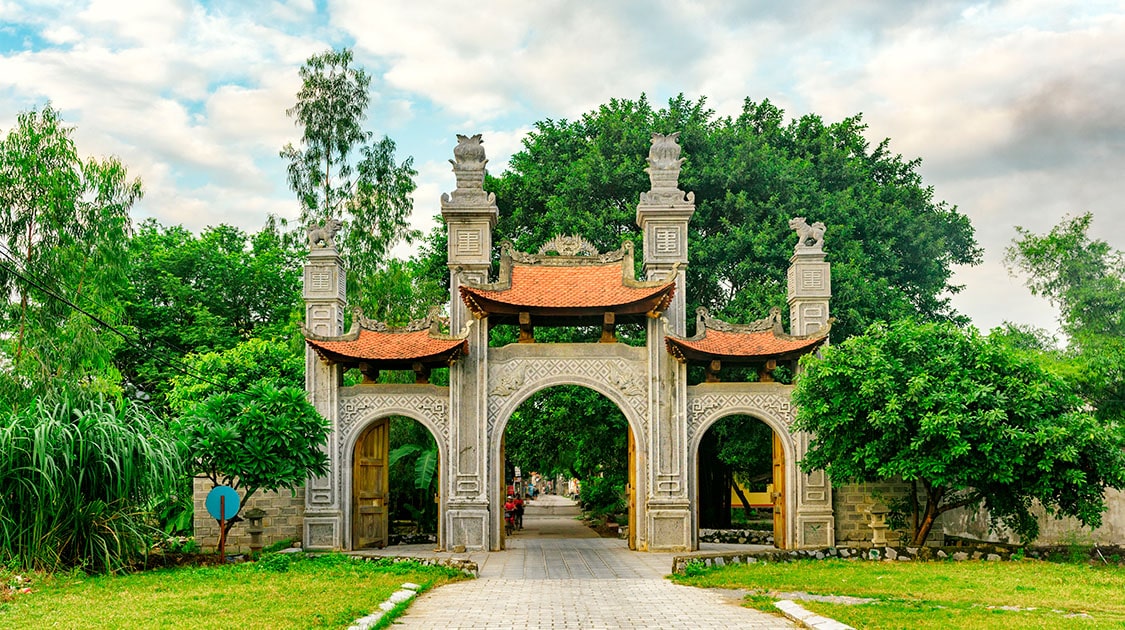 Top Most Beautiful Pagodas in Ninh Binh – A Spiritual Journey Amid the Landscapes of Trang An